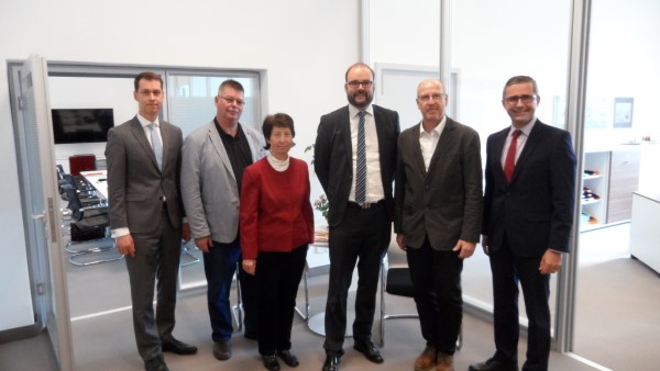 Im Gesprach Mit Dem Kultusminister Und Vertretern Des Smk