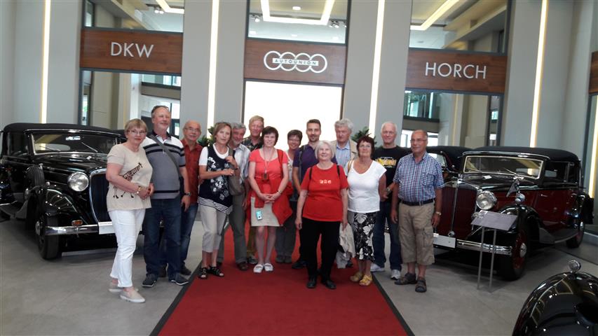Gruppenbild II Horch Museum Klein